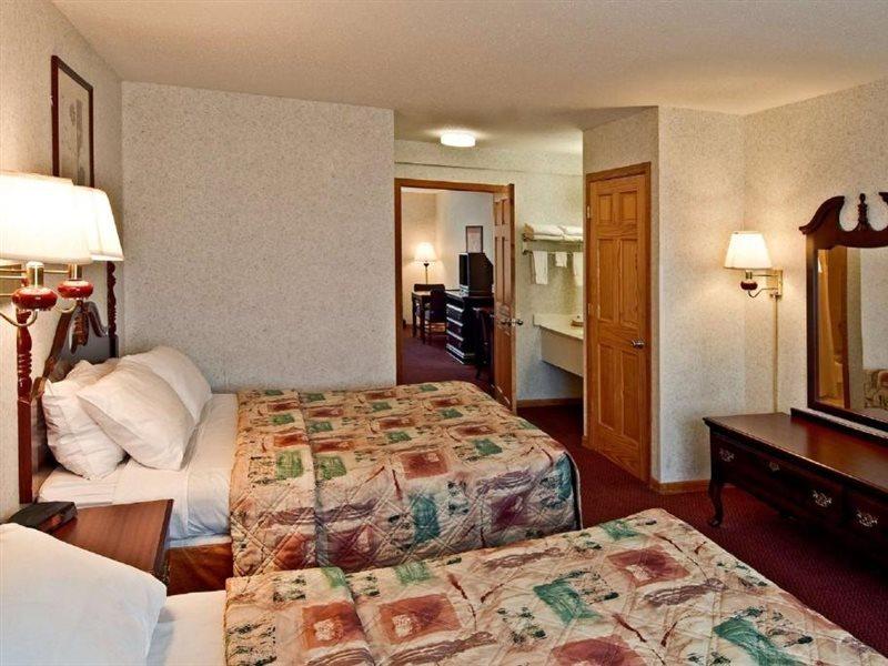 Americas Best Value Inn Waukegan Buitenkant foto